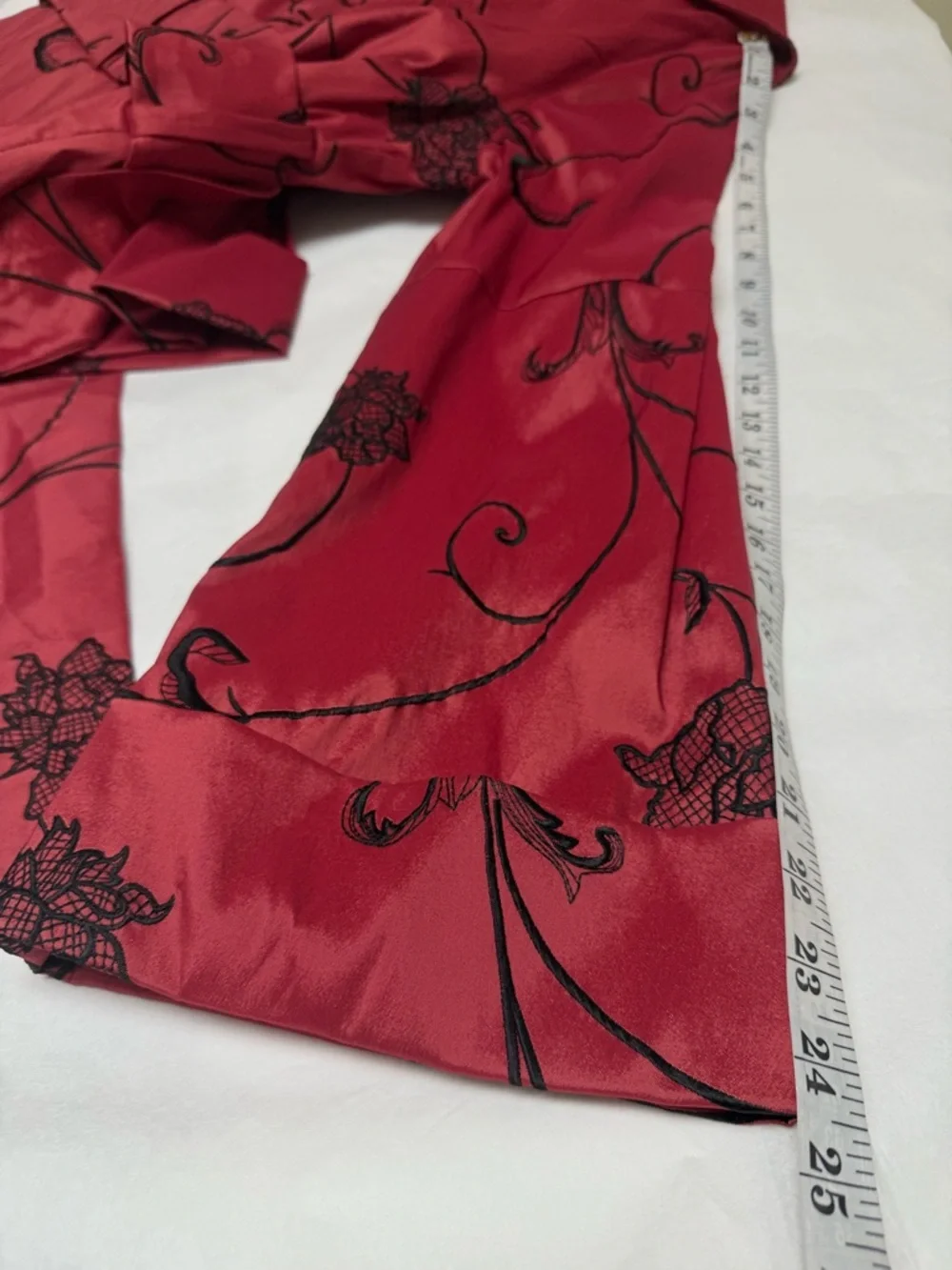 NWT 🔴Samuel Dong Red Satin Jacket with Black Label Detail🔴 - Picture 6 of 10